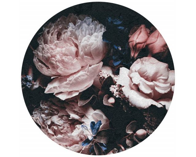 Blumenbouquet in leuchtenden Farben, detailliert auf einem kreisförmigen Tapetenkreis für einen eleganten Akzent.