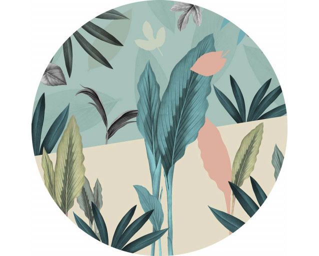 Pflanzenkunst mit botanischen Akzenten auf einem Tapetenkreis.