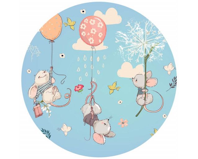 Fliegende Mäuse über einem phantasievollen Wald auf einem Kindertapetenkreis.
