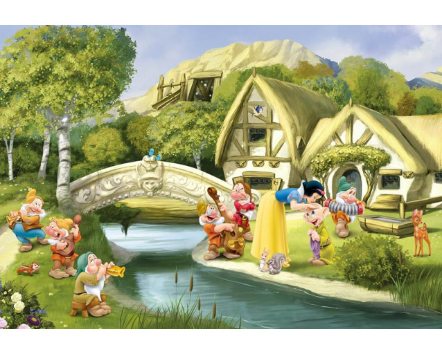 Disney-Fototapete mit Schneewittchen und ihren Waldfreunden, perfekt für ein Kinderzimmer.