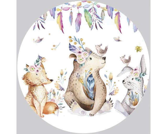 Waldtiere wie ein Eichhörnchen und ein Kaninchen auf einem Tapetenkreis für naturverbundene Kinder.