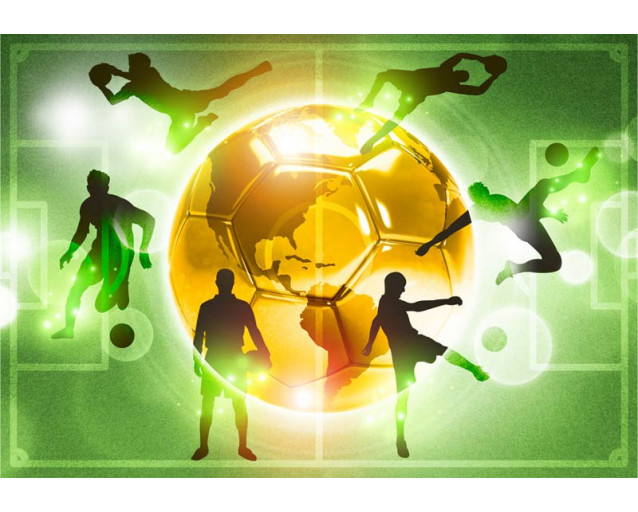 Goldener Ball und beeindruckende Fußballstadien in naturgetreuer Darstellung, besonders für junge Fußballer.