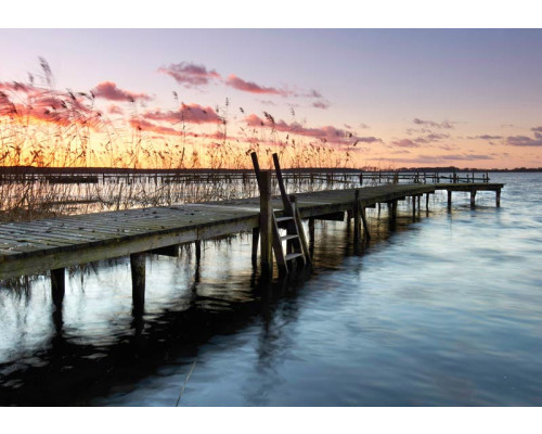 Fototapete von einem Pier entlang eines Sees, heitere Landschaft Blick.