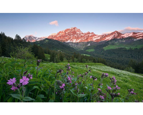 Die malerische Schweiz mit ihren Bergen und atemberaubenden Landschaften.