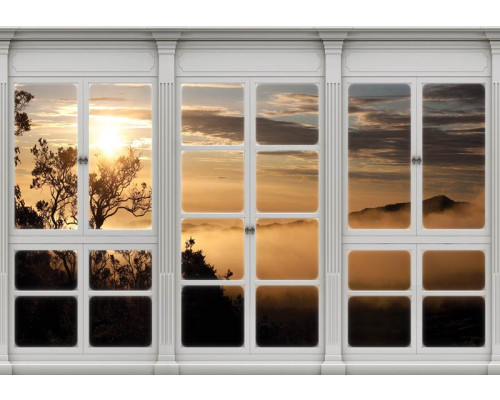 Nebliger Wald, der durch ein Fenster auf einer 3D-Fototapete mit herbstlichen Bäumen zu sehen ist.