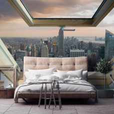 Eine Fototapete mit New Yorker Stadtansicht durch ein Oberlicht für Schlafzimmer und Wohnzimmer...