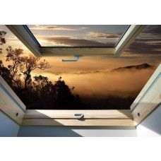3D-Fototapete mit Blick auf einen nebligen Wald durch ein Fenster, mit der Natur in der Hauptrolle.