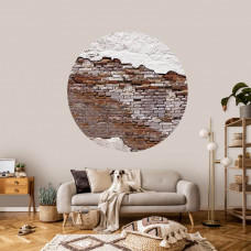 Ein Backsteintapetenkreis im Industriestil mit roten Ziegeln in einem Wohnzimmer.