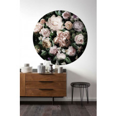 Ein eleganter Wandkreis mit einem Blumenbouquet, ideal für ein Wohnzimmer.