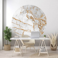 Ein Wandkreis mit weißem Marmor und goldenen Linien im Industriedesign, geeignet für ein professionelles Büro.