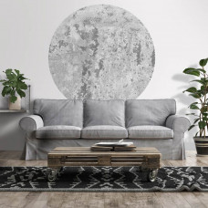 Eine alte Betontapete im Industriestil, sichtbar in einem Wohnzimmer.