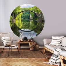 Tapetenkreis mit Rakotzbrücke oder Teufelsbrücke in der Natur bei Kromlau für das Wohnzimmer.