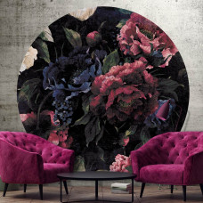 Ein Tapetenkreis mit einem malerischen Blumenmuster im Vintage-Stil, perfekt für ein ruhiges Schlafzimmer.