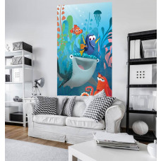 Eine Fototapete von Disneys Finding Dory in einer Unterwasserwelt, ideal für das Kinderzimmer.