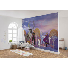 Eine Disney Gefrorene Fototapete mit einem bezaubernden Herbstwald, in dem Elsa steht, für das Kinderzimmer.