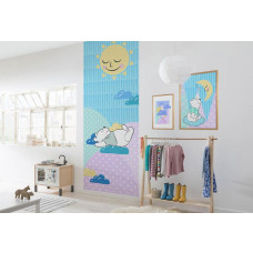 Eine Fototapete von Disneys Winnie the Pooh im Traumland, ideal für das Kinderzimmer.