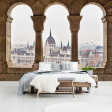 Eine Fototapete mit 3D-Blick auf das Parlamentsgebäude von Budapest, bedruckt auf Vliesbehang, ideal für ein Schlafzimmer.