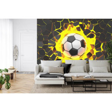 Fototapete mit einer abenteuerlichen 3D-Scčne eines Fußballs in einem Wohnzimmer.