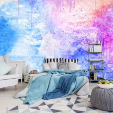 Eine abstrakte Fototapete mit blauer Malerei für das Schlafzimmer.