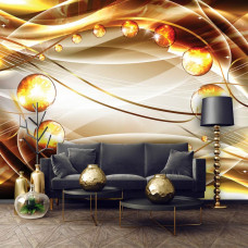 Eine Fototapete mit bernsteinfarbener abstrakter Kunst und goldenen Akzenten im Wohnzimmer.