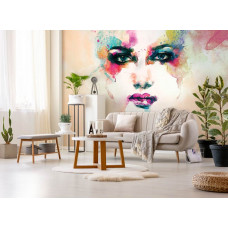 Eine Fototapete mit einem bunten Gemälde eines Gesichts in Farbe, perfekt für das Wohnzimmer.