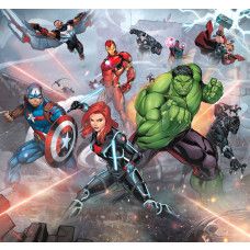 Fototapete Avengers Street Revenge, actiongeladene Szene mit Marvel-Figuren.