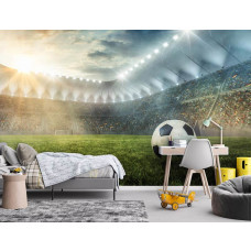 Fototapete mit einer realistischen Darstellung eines Fußballs inmitten eines beleuchteten Fußballstadions, speziell für ein Kinderzimmer.
