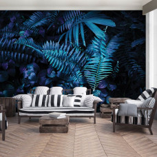 Eine Fototapete mit grünen Blättern in einem Dschungel für das Wohnzimmer.