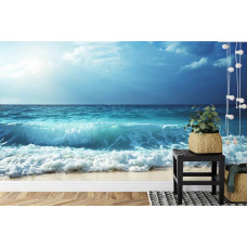 Eine ruhige Fototapete mit der Bewegung von Wellen in einem blauen Meer, perfekt für ein Wohnzimmer.