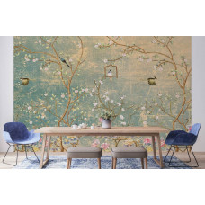 Ein Fototapet von Blumen und Vögeln an einer Grunge-Wand in einem Büro mit Airtex.