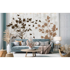 Fototapete mit Bäumen und Vögeln auf Holzbrettern im Wohnzimmer.