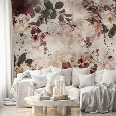 Eine Fototapete mit burgunderroten Blumen auf Beton, perfekt für ein Schlafzimmer.