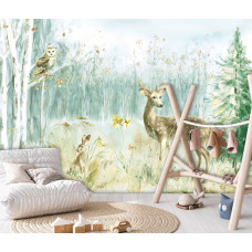 Eine Fototapete mit Waldtieren in einem Kunstgemälde mit einem Hirsch, einer Eule und einem Kaninchen in einem Kinderzimmer.
