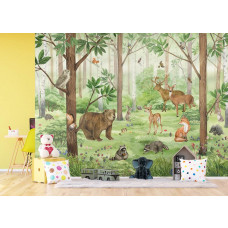 Eine Bildtapete mit einem Waldtierparadies im Kinderzimmer, in dem freundliche Waldtiere und bunte Bäume eine spielerische und fantasievolle Welt schaffen.