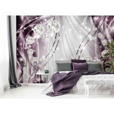 Eine Fototapete mit Diamanten auf lila und abstraktem Hintergrund für das Schlafzimmer.