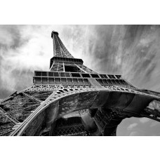 Eiffelturm in Paris, monumental dargestellt auf einer Wahrzeichen-Fototapete.