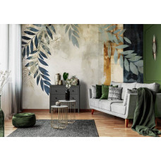 Eine Fototapete mit gemalten Blättern auf Beton im Kunststil im Wohnzimmer.