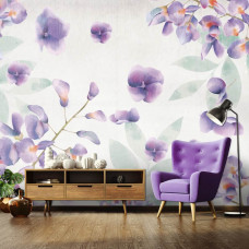 Fototapete mit gemalten Blumen und Blütenblättern für das Wohnzimmer.