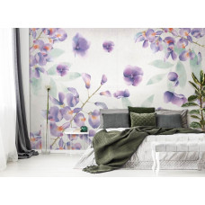 Fototapete mit gemalten Blumen und Blütenblättern für das Schlafzimmer.