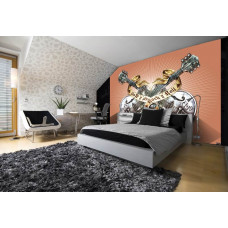 Eine Fototapete mit orangefarbenen Gitarren in einem Rock- und Metal-Thema, geeignet für das Schlafzimmer.