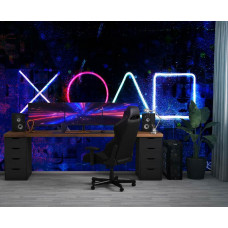 Fotobehang met neonverlichte PlayStation-iconen, toegepast in een gamekamer met een stoere en moderne uitstraling.