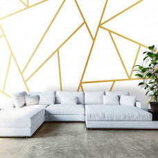 Eine Fototapete mit goldenen geometrischen Linien und abstrakter Kunst im Wohnzimmer.