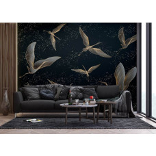 Ein Fototapete mit goldenen Kranichen in einem modernen Wohnzimmer, bei dem die Kombination aus goldfarbenen Vögeln und einem dunklen Hintergrund eine luxuriöse und zeitlose Ausstrahlung verleiht.