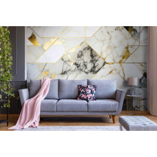 Eine Fototapete mit einem goldenen Marmor Geometrie abstraktes Design in einem Wohnzimmer mit luxuriösem Gefühl.