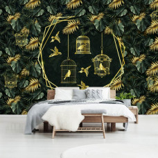 Eine Fototapete mit goldenen Vögeln im Dschungel, mit Blättern und Vogelkäfigen auf Vliesbehang für das Schlafzimmer.