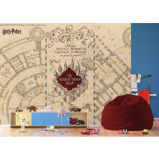 Ein Fototapete mit Harry Potter Marauder’s Map - Schleichwegweiser im Jungenzimmer, bei dem der klassische Look der Karte und die verborgenen Geheimnisse einen coolen und magischen Effekt erzeugen.