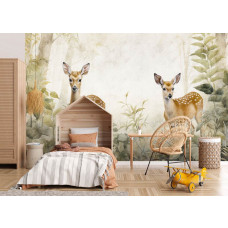 Eine Fototapete mit Rehen im Wald und Waldtieren im Mädchenzimmer, perfekt für ein natürliches und beruhigendes Interieur.