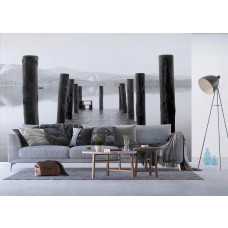 Ein Fototapet von einem Holzsteg Pier in einem Wohnzimmer mit Airtex.