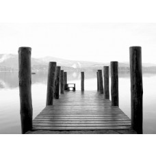 Ein Fototapet von einem Holzsteg Pier.