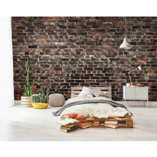 Eine Fototapete mit einer industriellen Steinwand im urbanen Stil in einem Teenager-Zimmer.